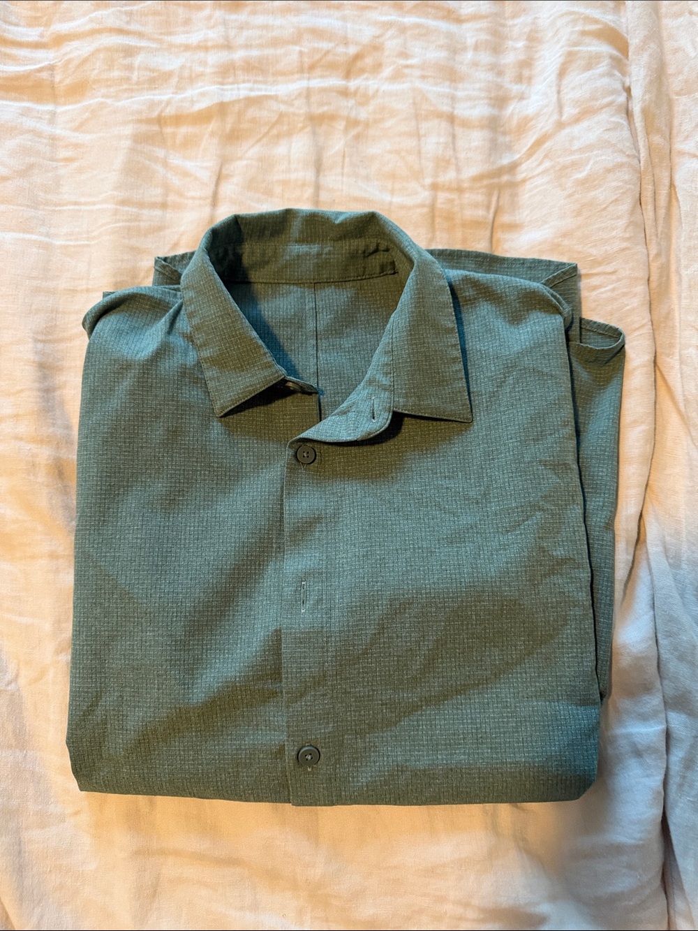 lululemon athletica Green Casual Button-Down Shirt